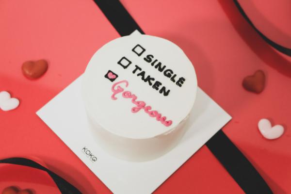 I’m Gorgeous Cake