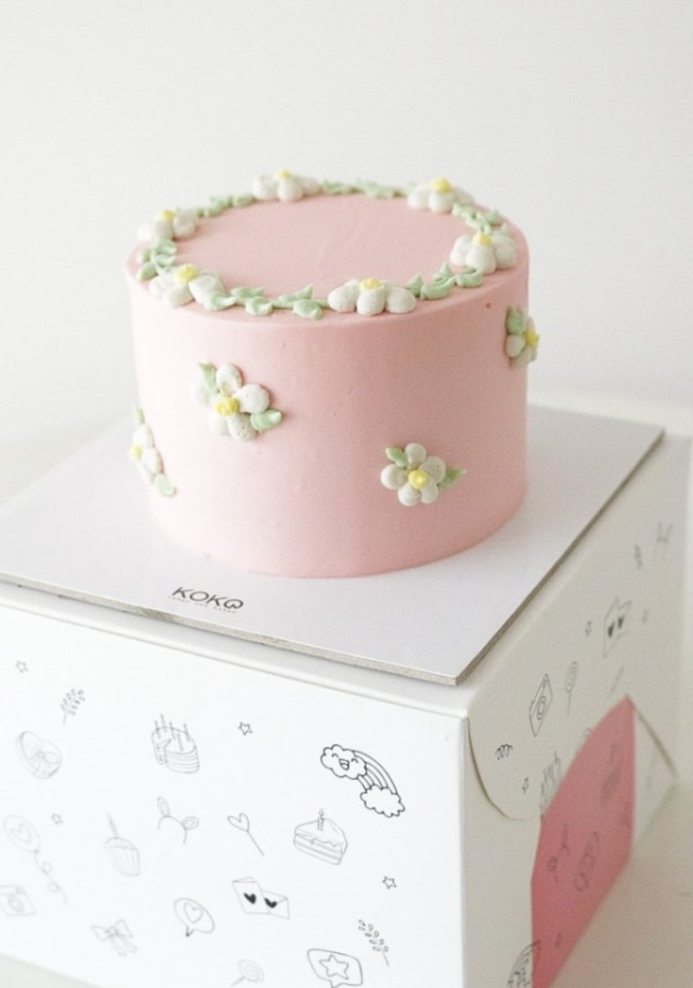 Bento Pink Daisy Cake