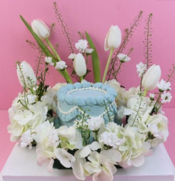 WHITE SET FLOWER